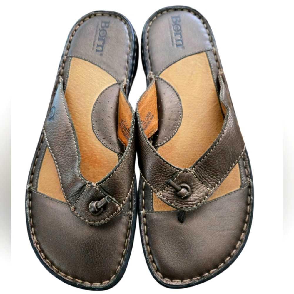 Born Metallic Brown Thong Sandals - Size 7